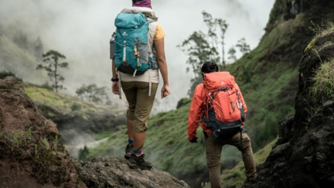 Baru mencoba aktivitas outdoor? Simak panduan lengkap untuk pemula agar tetap aman dan nyaman saat berpetualang di alam terbuka. Catat tipsnya!